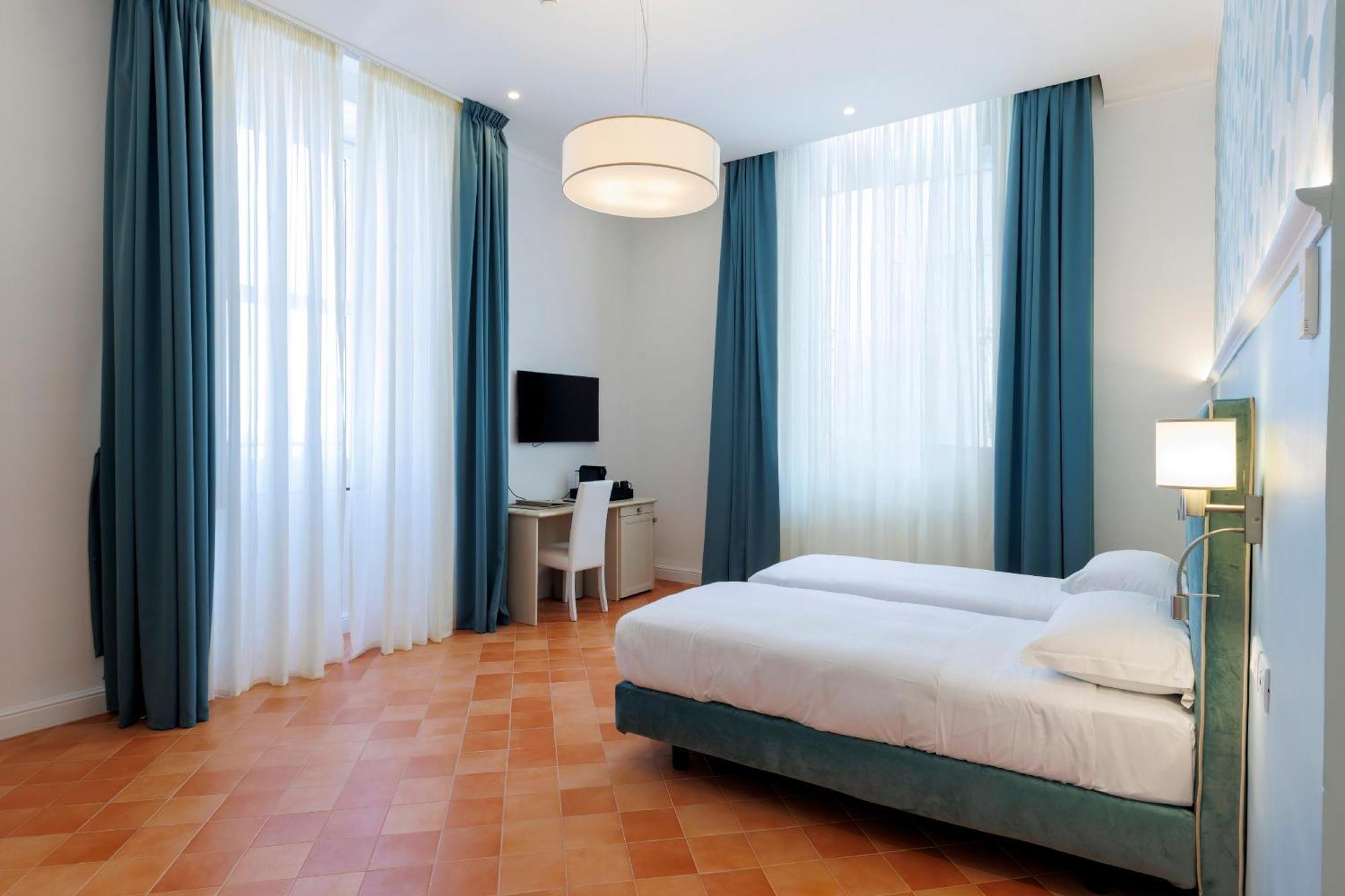 D'amalfi Hospitality