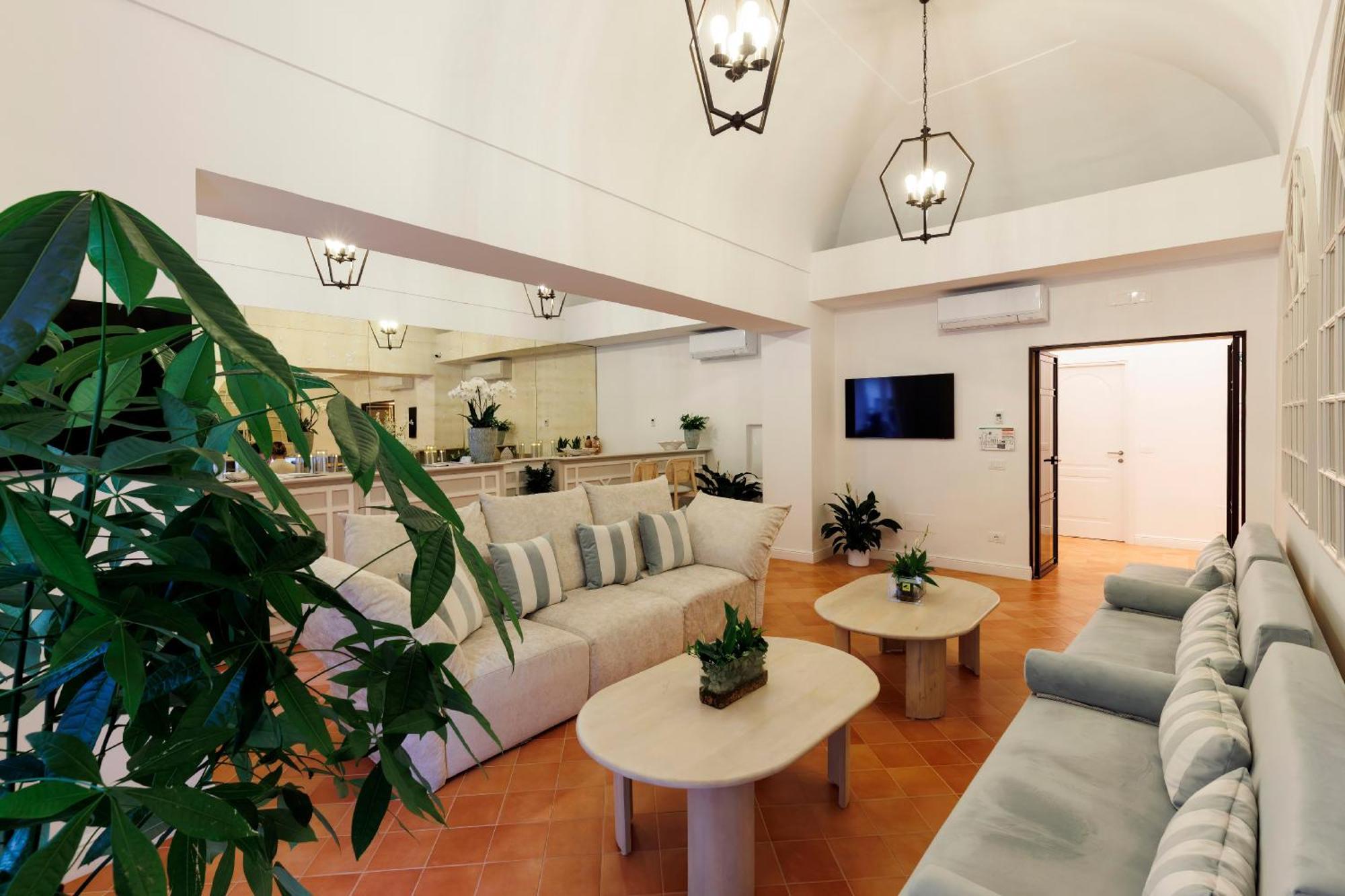 D'amalfi Hospitality Hotel